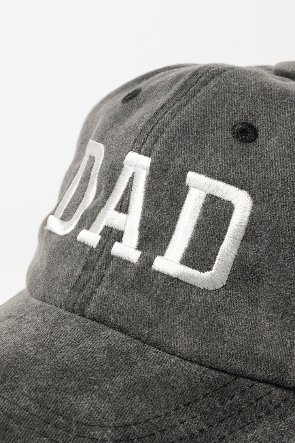 Nakışlı Şapka Tekli Baba – Dad Şapka Yıkamalı Kumaşlı ve Tarihsiz Yazı Nakışlı Şapka Pamuklu Siperlikli Ayarlı Şapka Günlük Tarz