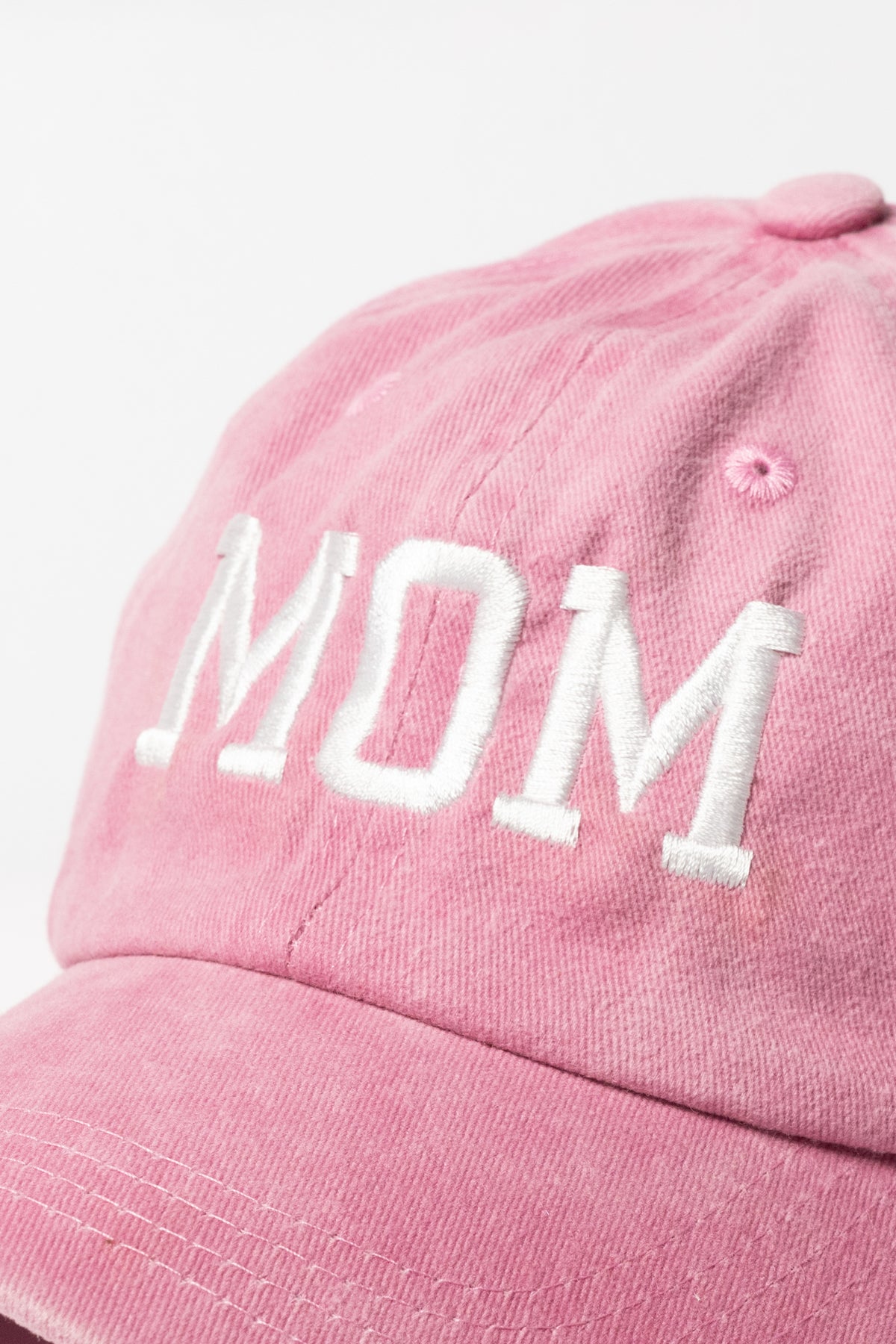 Nakışlı Mom Dad Anne Baba Şapka 2li Paket Yıkamalı Kumaşlı ve Yazı Nakışlı Şapka Pamuklu Siperlikli Ayarlı Şapka Günlük Tarz